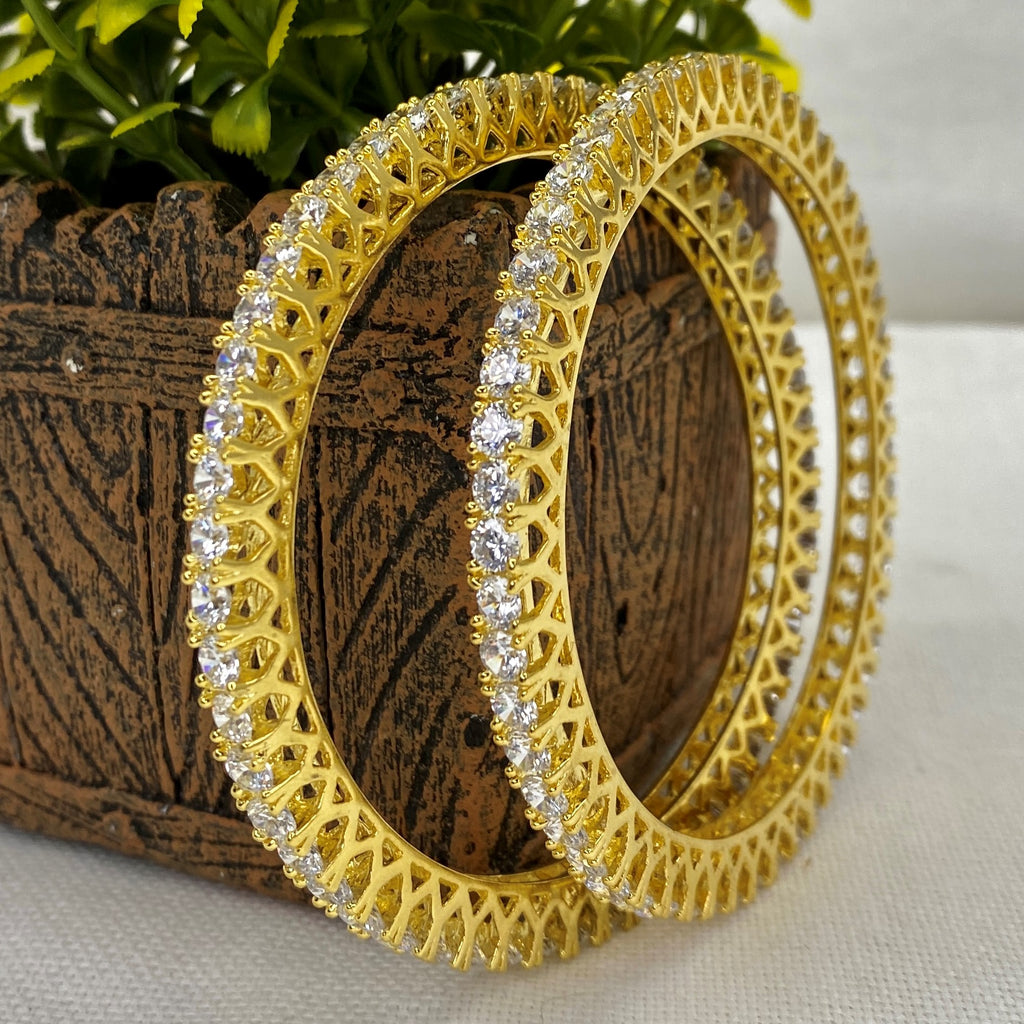 The Premium Collection Bracelets Solitaire Diamond Bezel Bangle | Single diamond  bracelet, Solitaire bracelet, Gold bracelets stacked